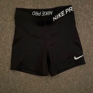 black nike pro shorts